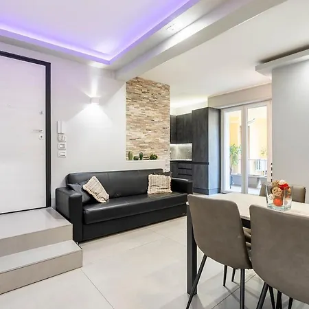 New - 2 Min Metro Batoni - Luxury Con Posto Auto Apartamento *